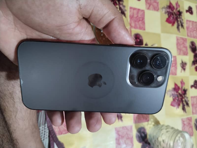 Apple iPhone 13 Pro 2