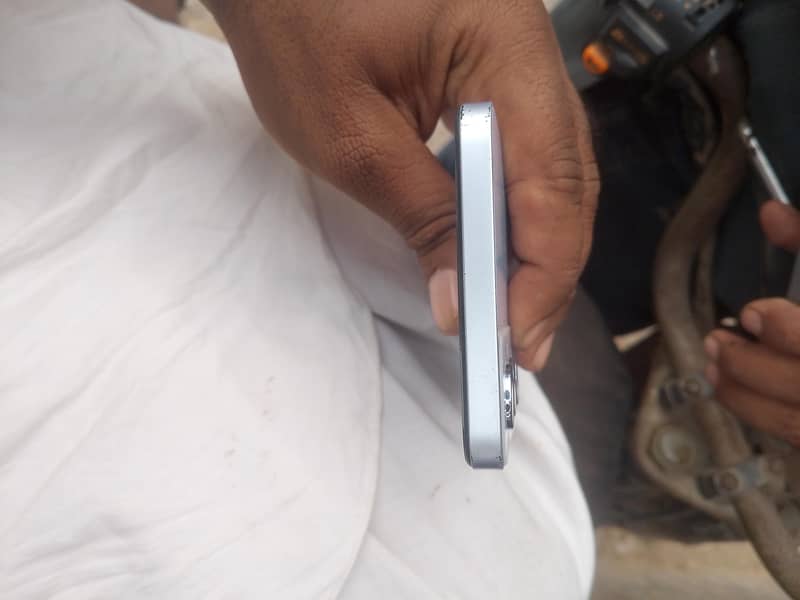Realme C65 6