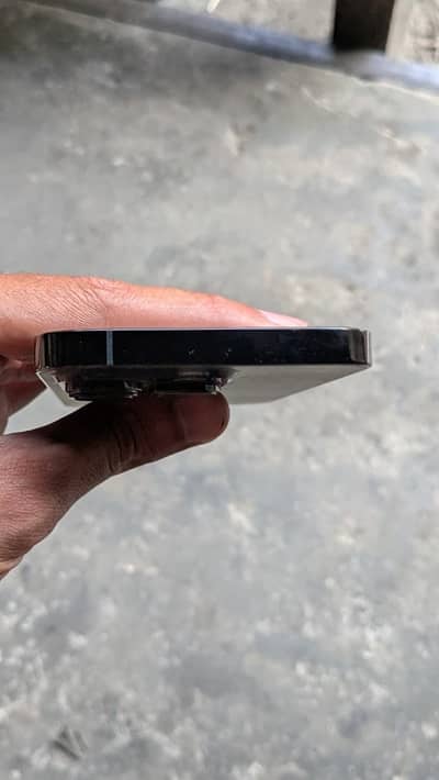 Apple iPhone 14 Pro 128GB – Excellent Condition