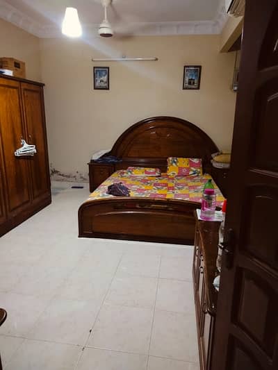 TRIPLE STOReY 120SQURE YARDS HOUSE AVAILABLE FOR SALE