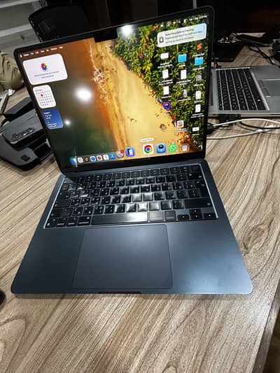 Macbook Air M2 8/256 GB