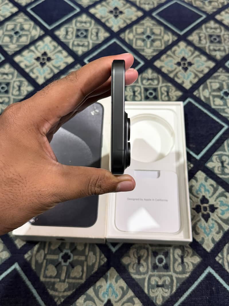 Apple iPhone 15 Pro Max 1