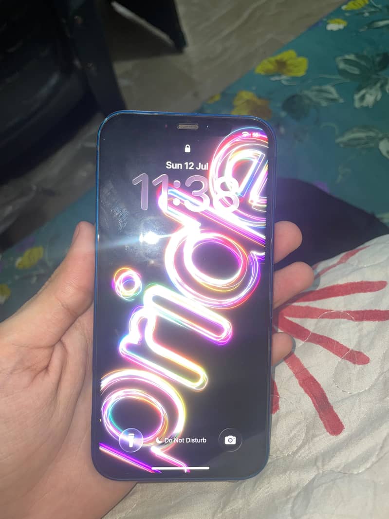 Apple iPhone 12 1