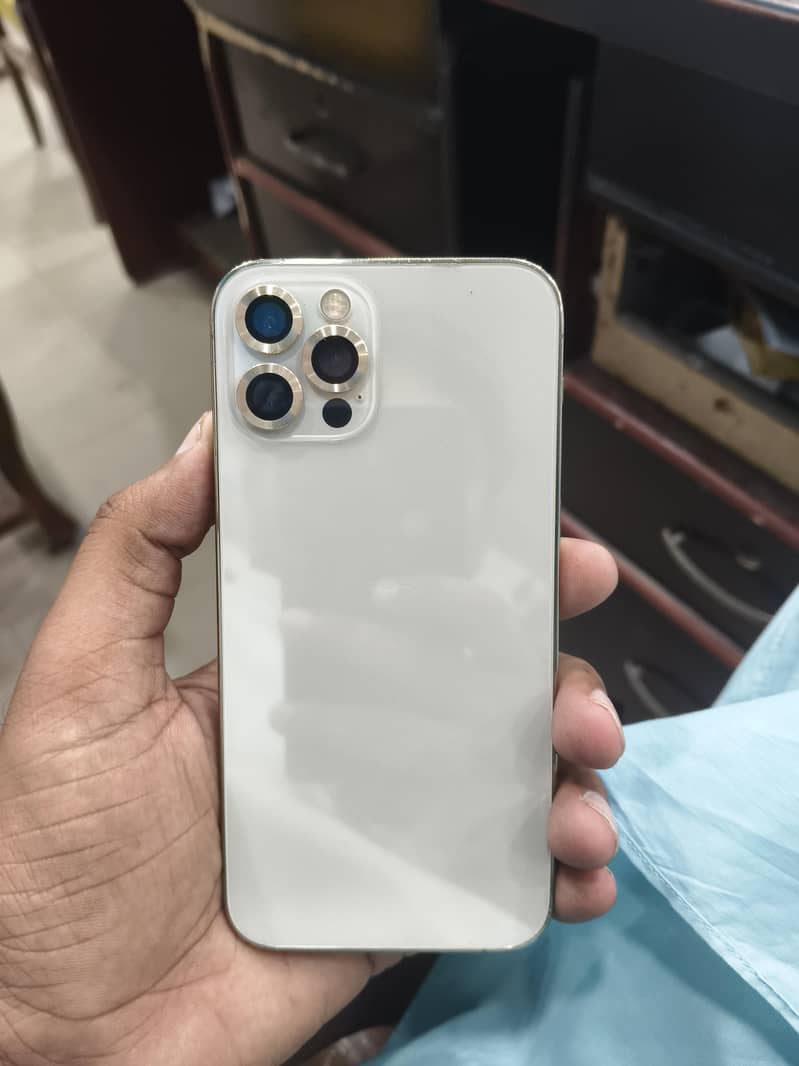 Apple iPhone 12 Pro 2