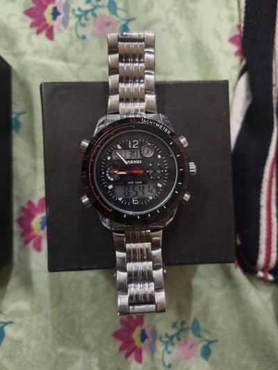 Dual time watch in good shape