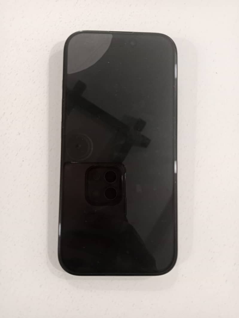 Apple iPhone 16 Pro 0