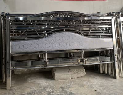 Steel bed full size