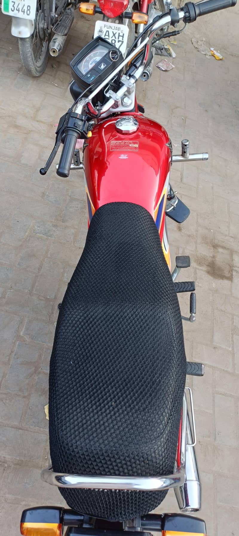 Honda CD 70 2024/25 3