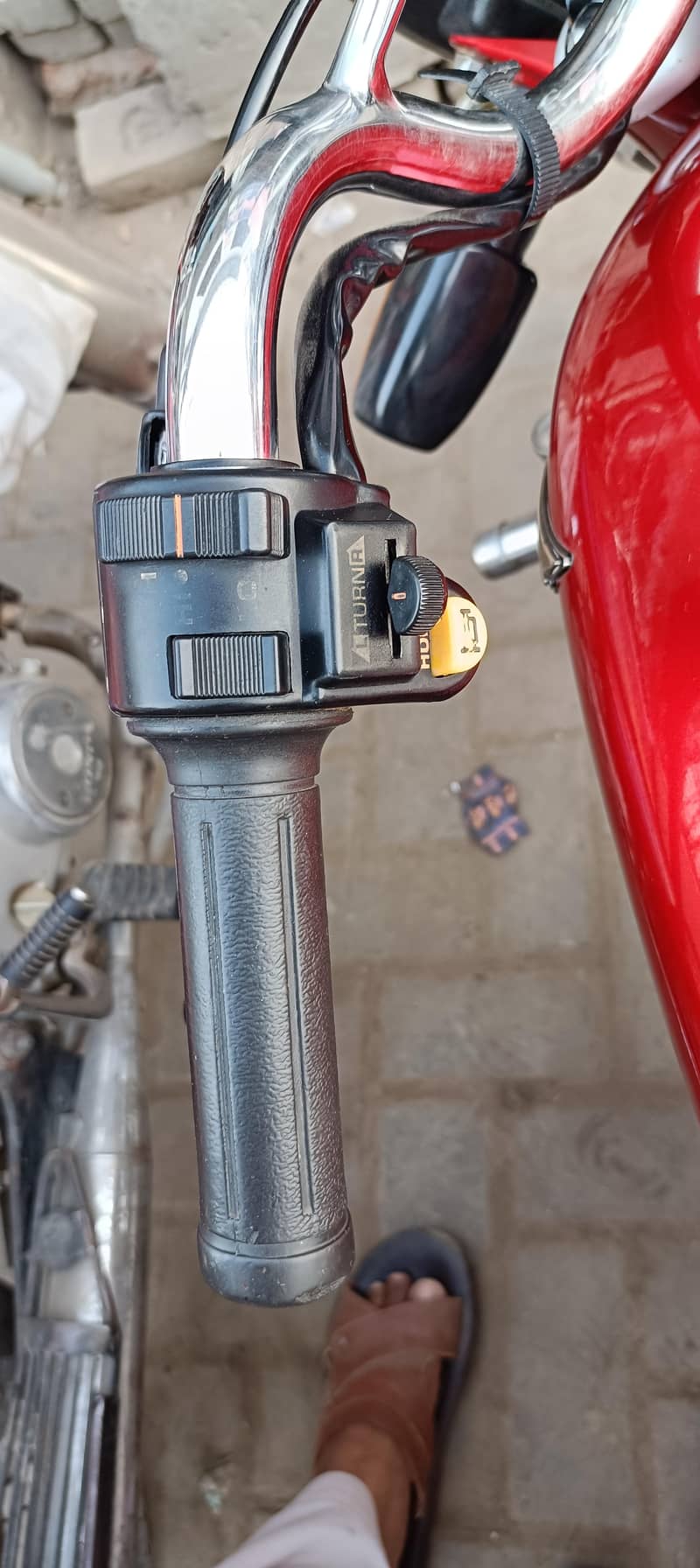 Honda CD 70 2024/25 16