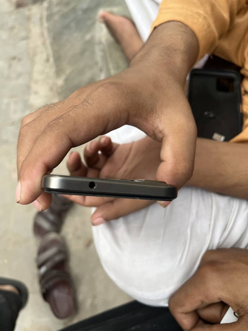 Nokia C32 3