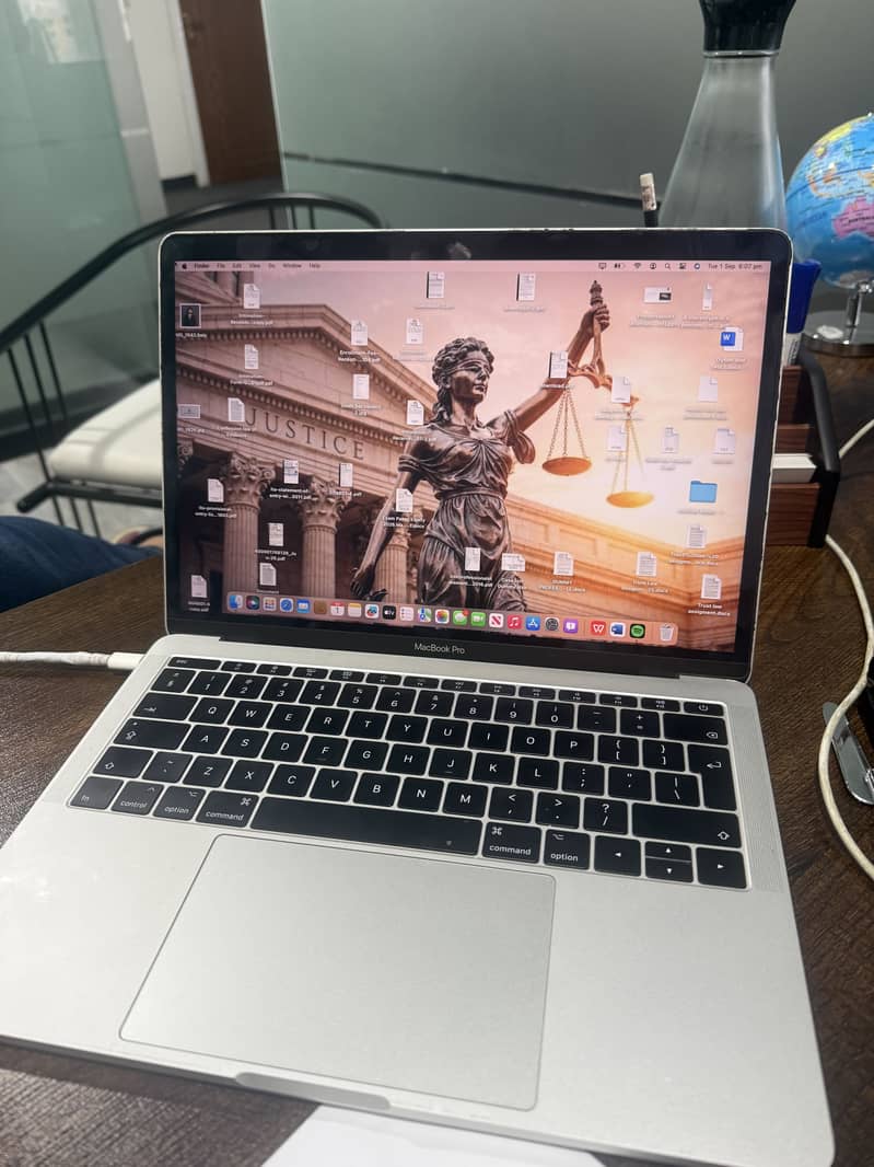 Macbook 2017 0