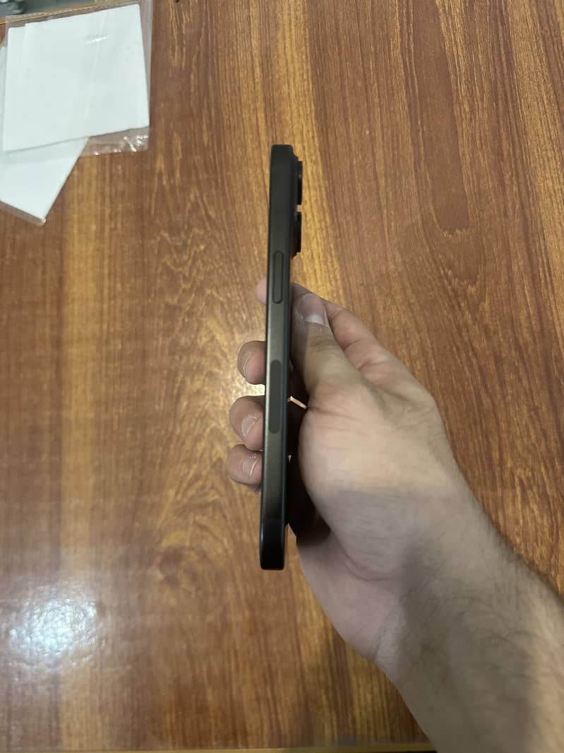 Apple iPhone 15 2