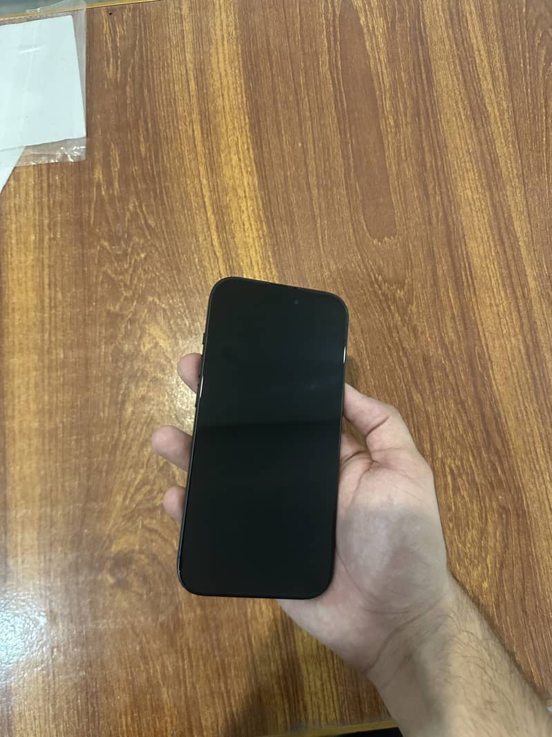 Apple iPhone 15 3
