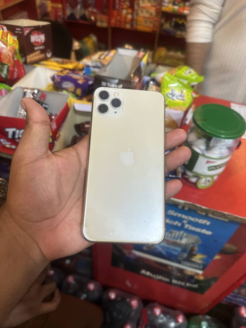 Apple iPhone 11 Pro Max 8
