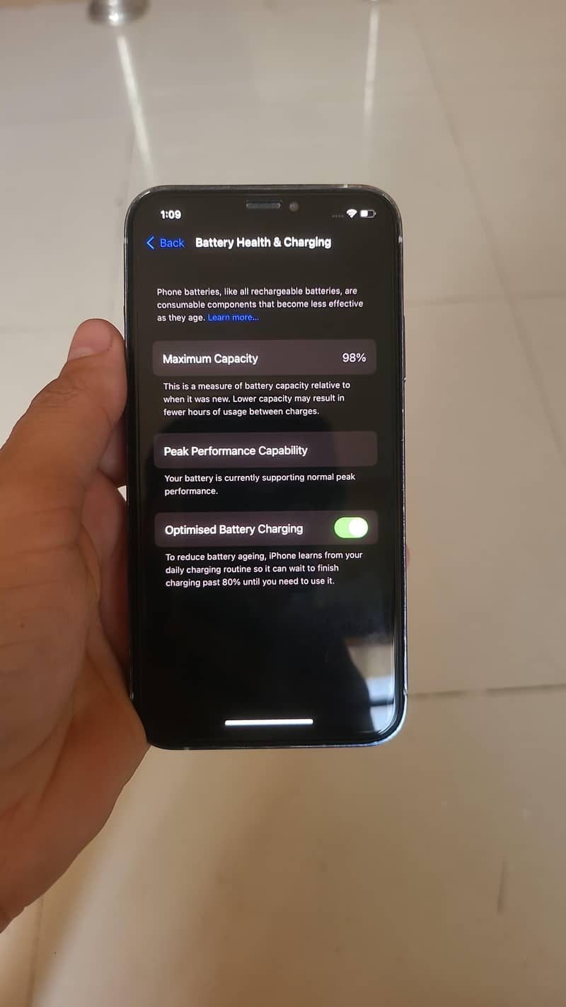 Apple iPhone X 5
