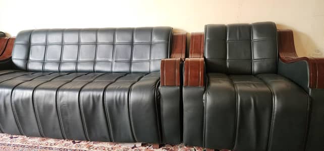 5 Seater Sofa Set + 2 Chairs | Rexine | Office Use | Good Condition