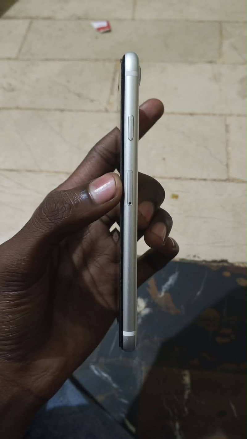 Apple iPhone SE2 2