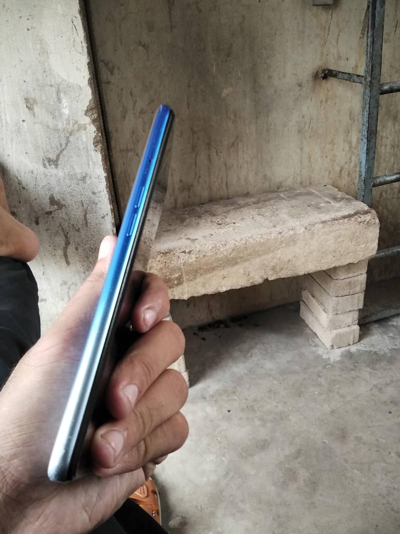 OPPO A54 3