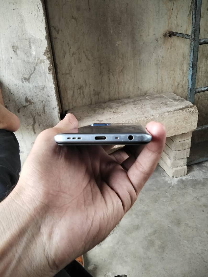 OPPO A54 4