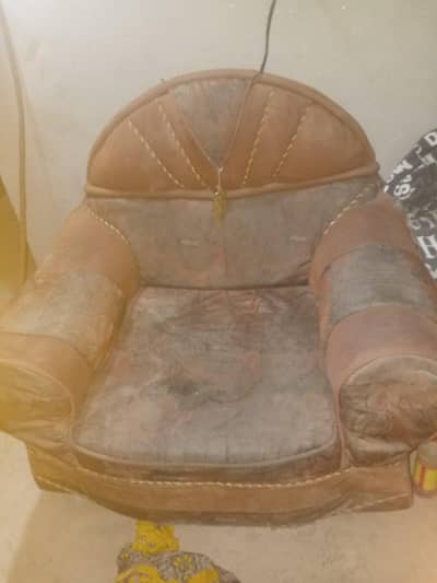 pair of 2 used 1 seater sofah set