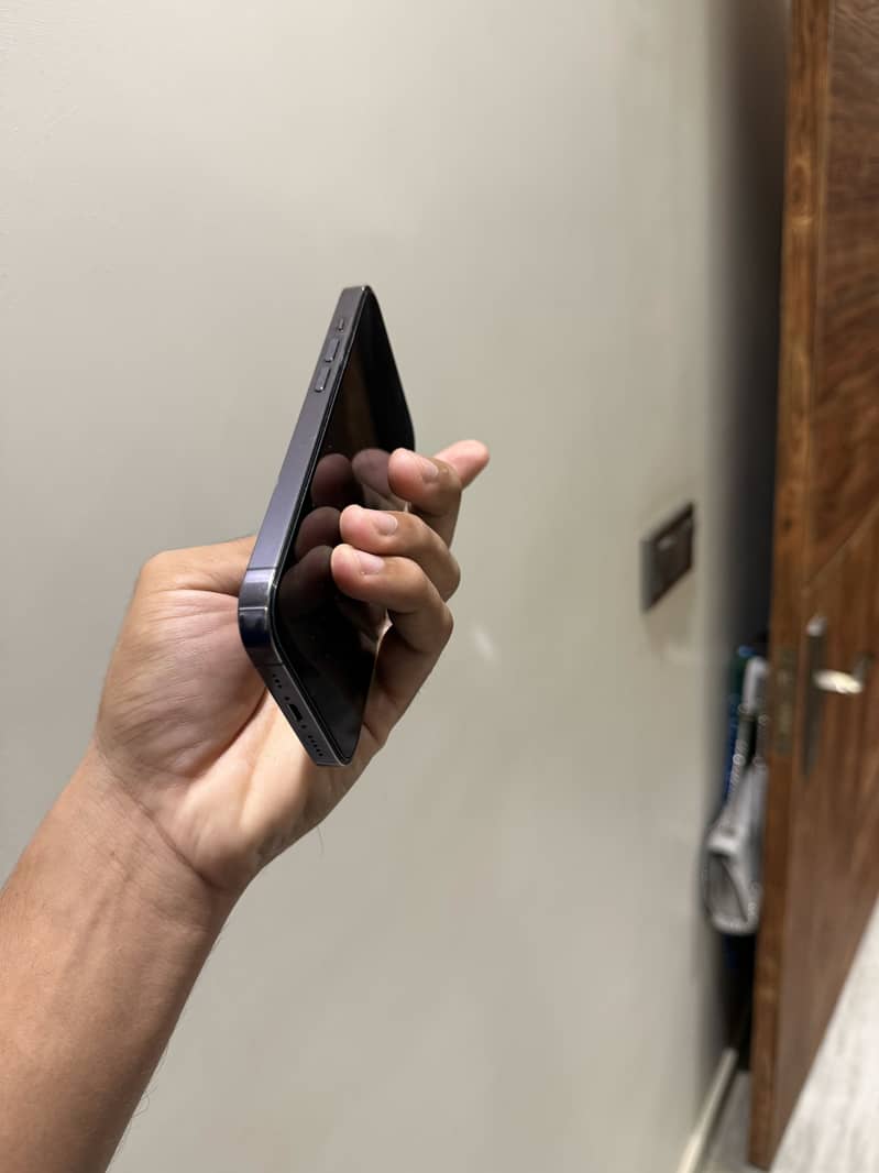 Apple iPhone 14 Pro 3