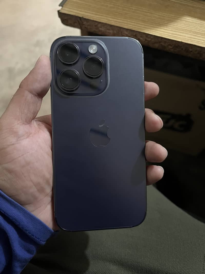 Apple iPhone 14 Pro 0