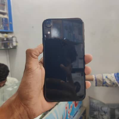 Apple iPhone XR