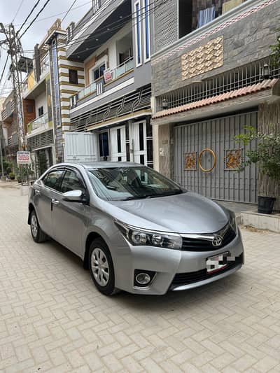 Toyota Corolla GLI 2015 GENUINE
