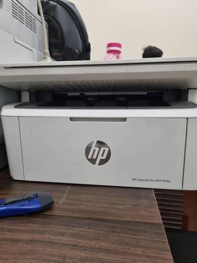 Hp LaserJet Pro MFP M28a with photocopier and Scanner