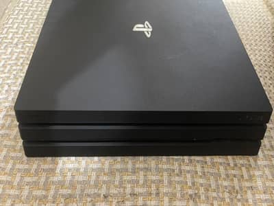 Sony playstation 4 pro 1 terabyte 4K ultra HD