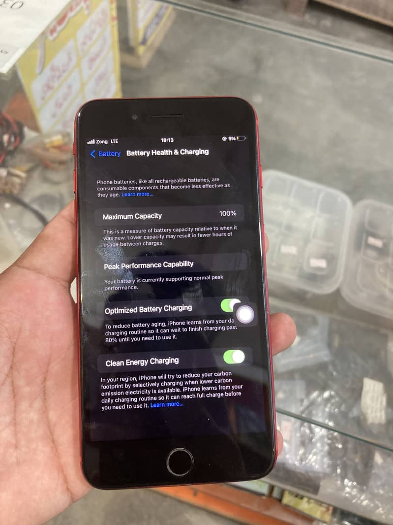 Apple iPhone 8 Plus 5