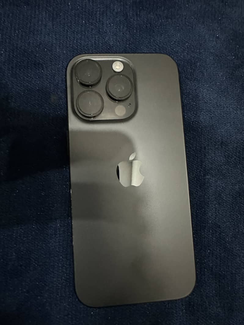 Iphone 16 pro 3