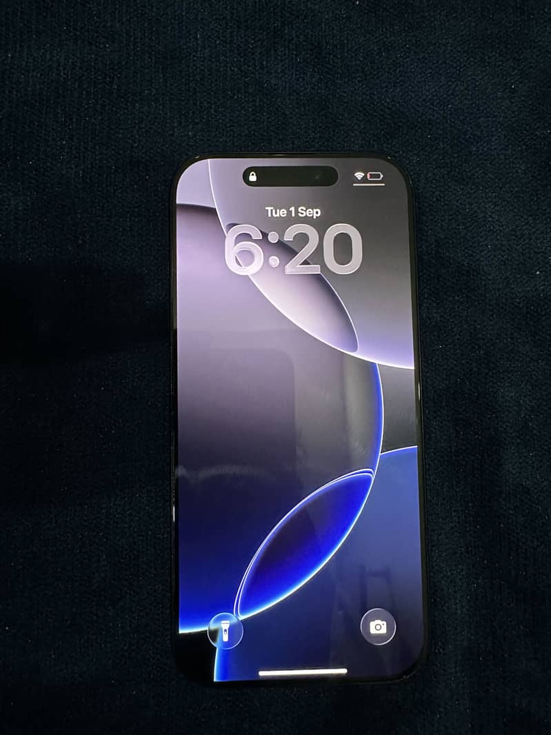 Iphone 16 pro 6