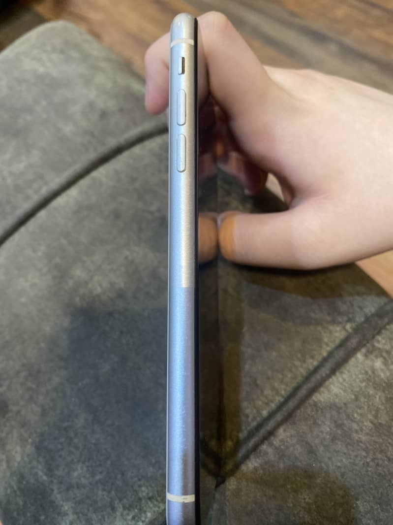 Apple iPhone 11 2