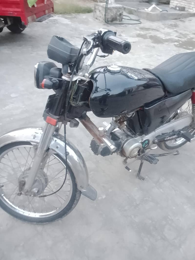 used CD 70 4