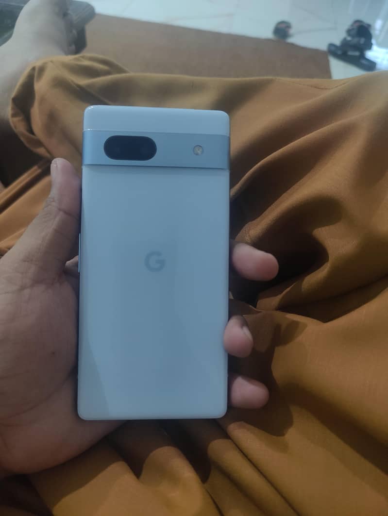 Google Pixel 7a 2