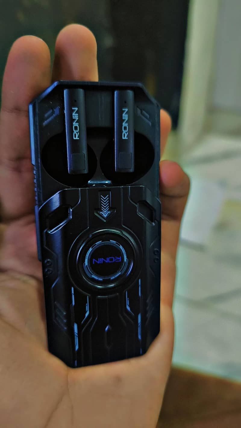 Ronin Dominator 2