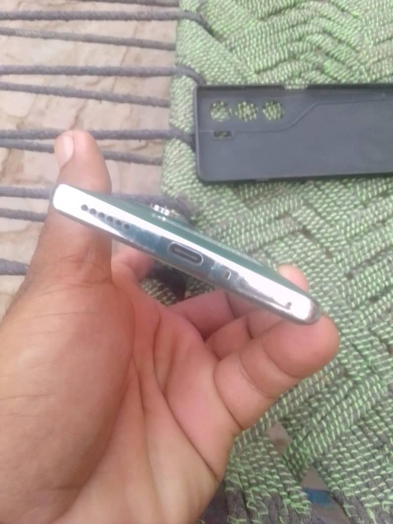 Tecno CAMON 40 Pro 3