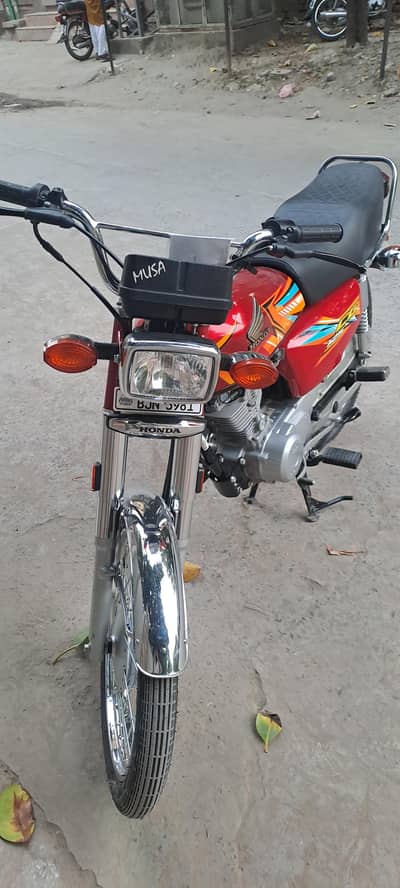 Honda cg 125 brand new bike low mileage 03334706032