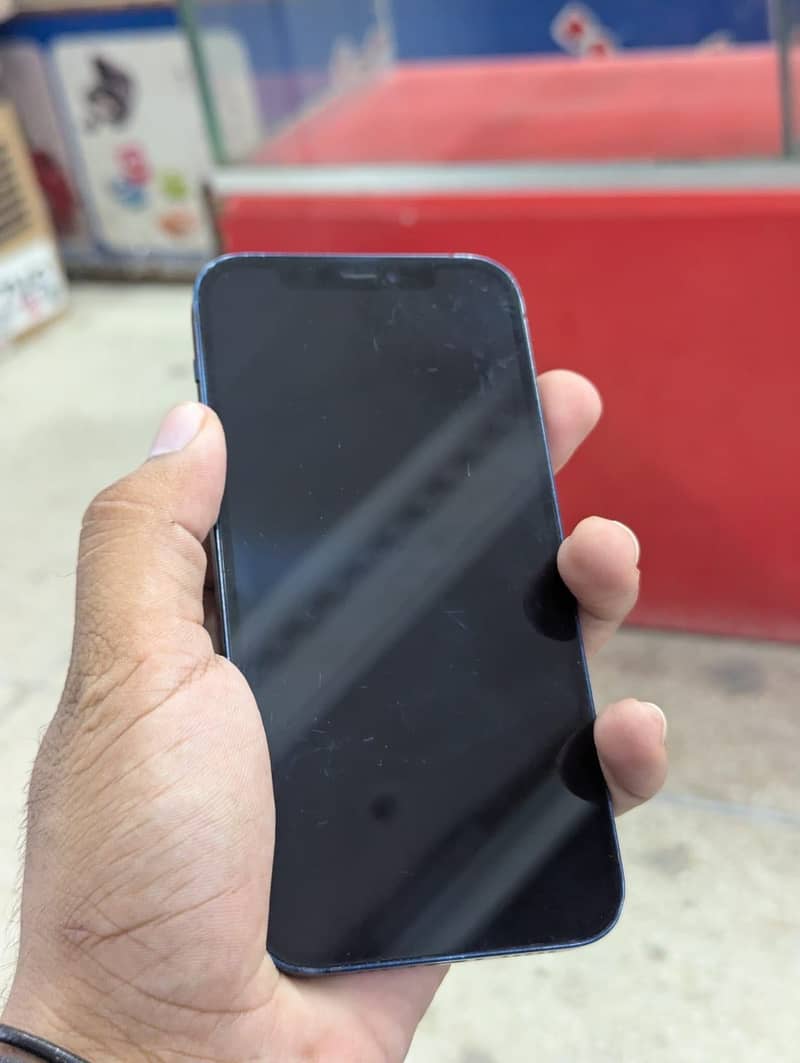 Apple iPhone 12 1