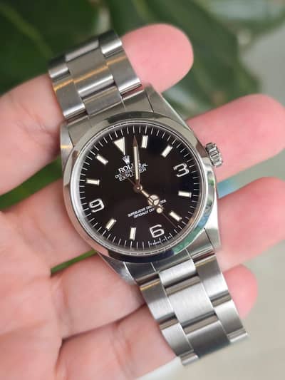 WATCH BUYERS / Rolex explorer Cartier Panthere Graham Rado Jubile IWC
