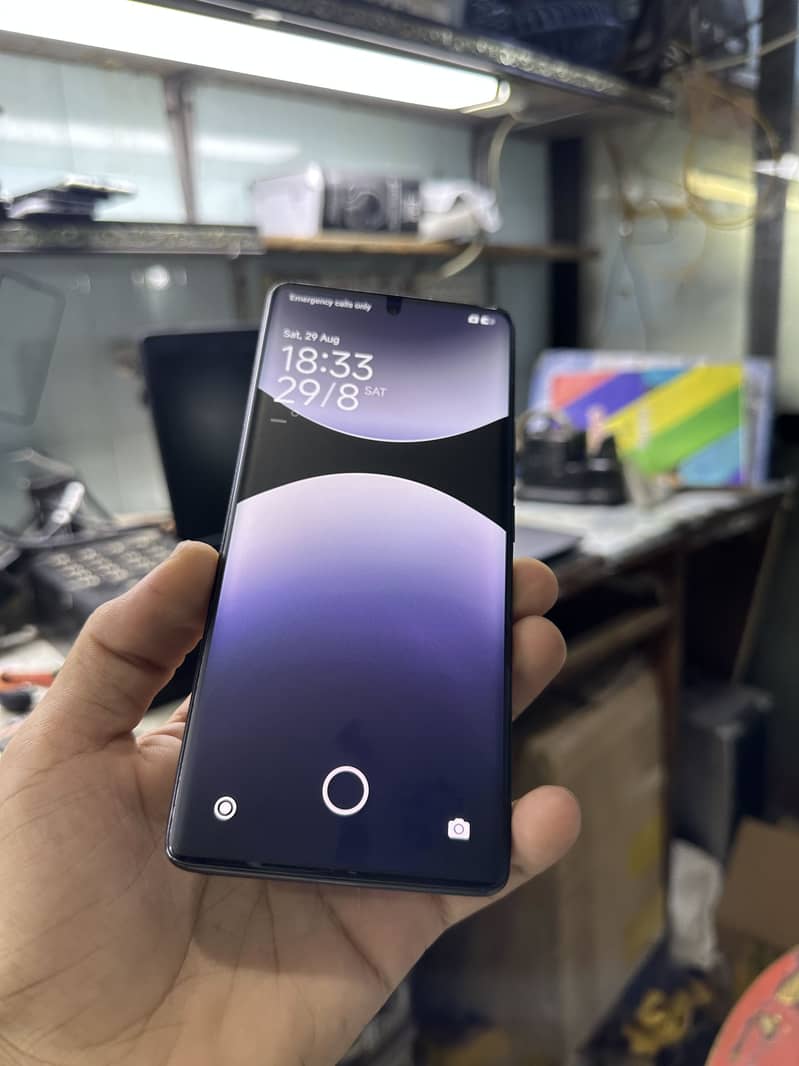 Xiaomi Redmi Note 14 Pro 1