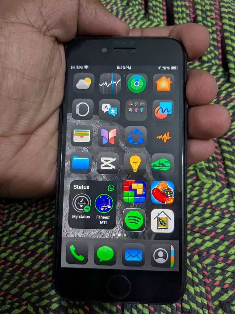 Apple iPhone SE 3rd gen 1