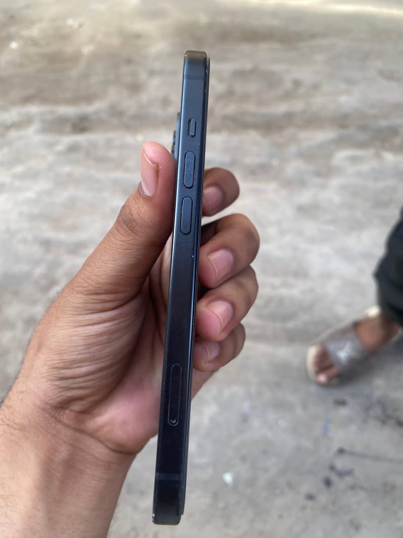 Apple iPhone 15 1