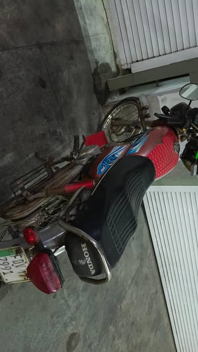 Ghani Gi 70 cc bike 2017