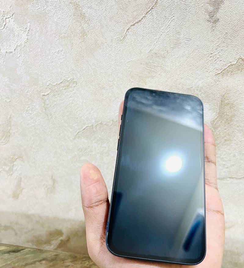 Apple iPhone 13 3