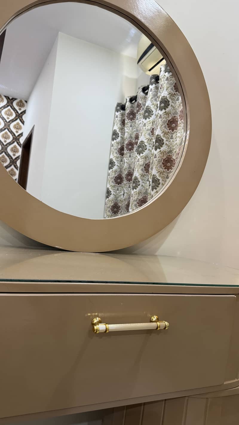 Room dressing 6