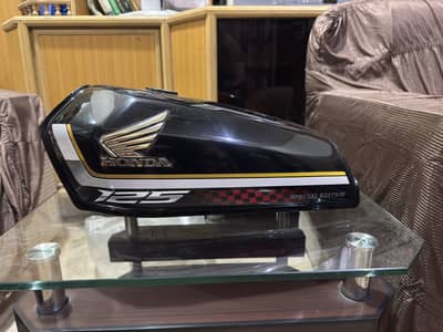 honda 125 special edition 2025 original tank and tapay