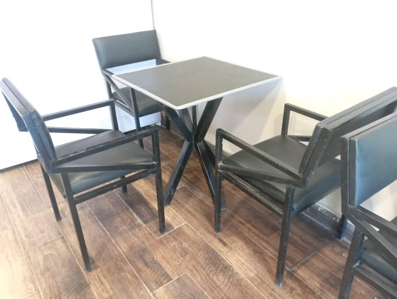 restaurant solid chairs for long time 2