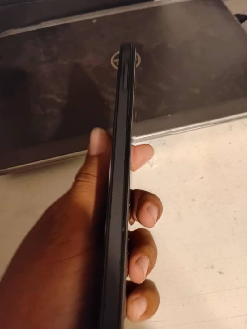 Tecno spark 20c 4